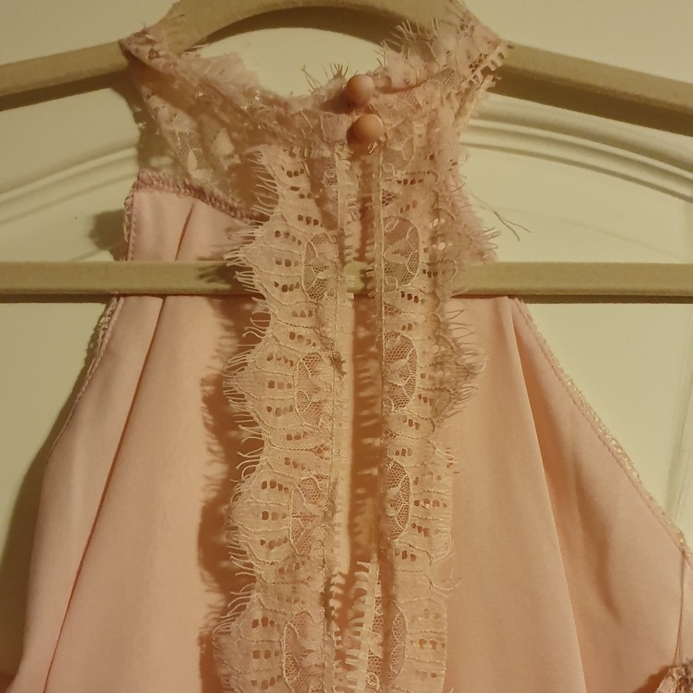 Lightweight High-Low Dress - Picture 5 of 8